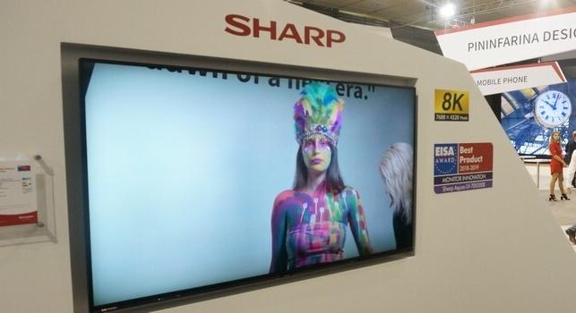 Jöhet végre a Sharp OLED tévéje?