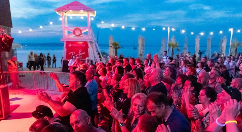 Wannabe – BEACH Best of 90's & 00's ✘ Plázs – Siófok