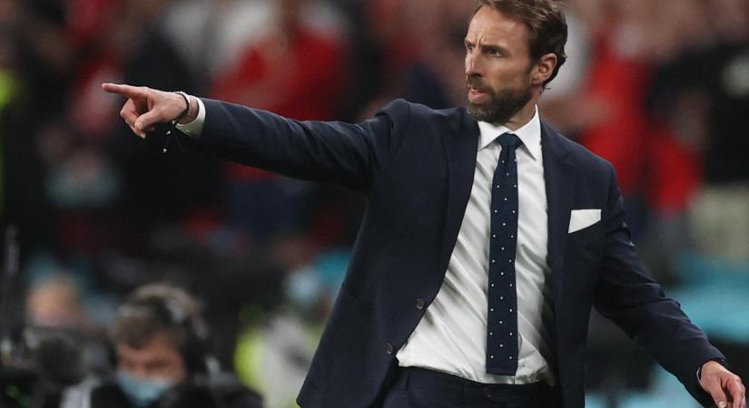 Az angolok edzőjét lovaggá üthetik, ha Anglia legyőzi Olaszországot az Eb-döntőben