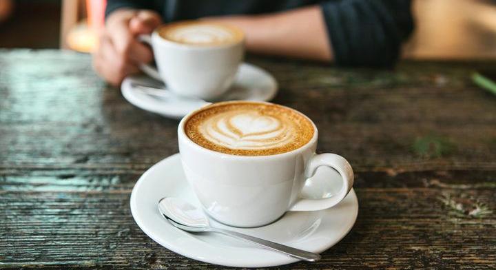 Csütörtöki friss hírek, forgalom, időjárás – Reggeli pakk