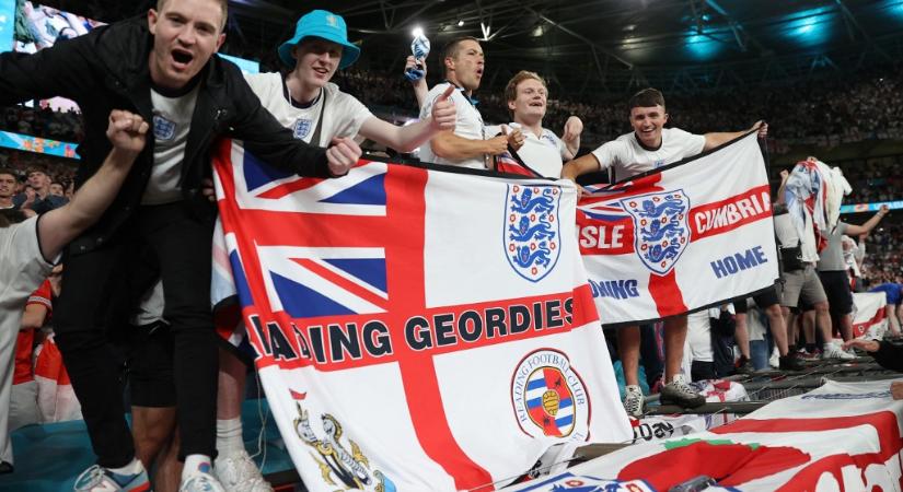 Nyolcmillió angol focidrukker kért szabadnapot az Eb-döntő másnapjára