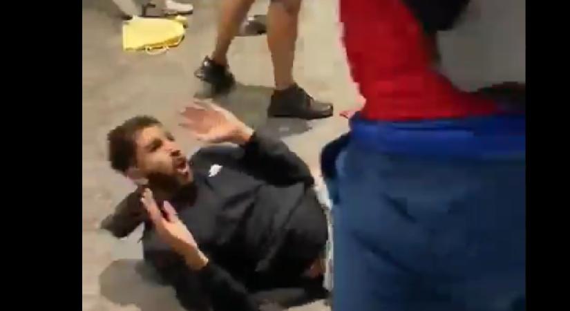 Brutális verekedés az Eb-döntő után, a földön fekvőket rugdosták a Wembley-ben - videó