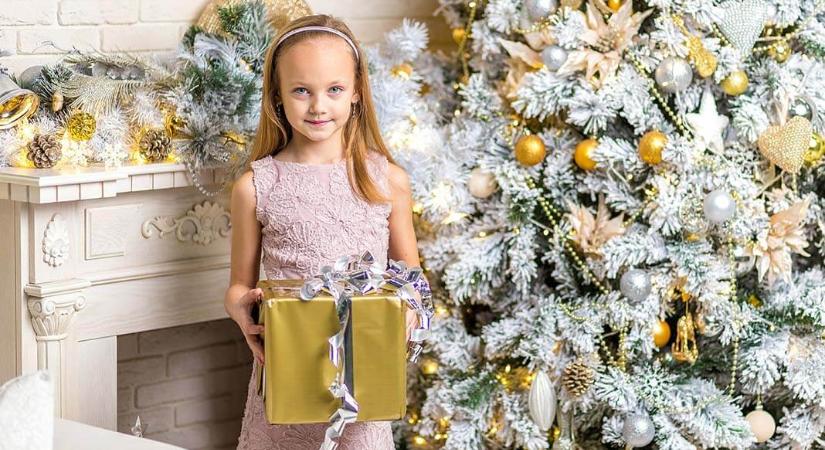 Alice Pattinson Has Been Designing Clothes for Over 40 Years