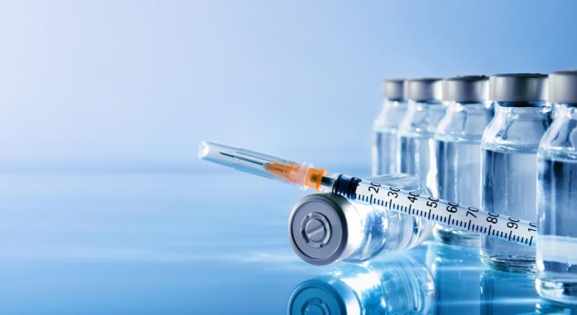 Új mellékhatást találtak az egyik koronavírus elleni vakcinánál
