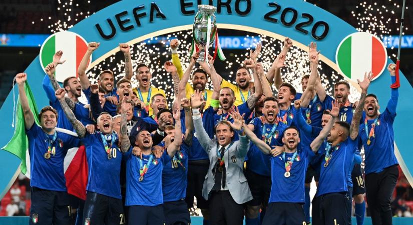 Öt olasz játékos került be a foci Eb álomcsapatába