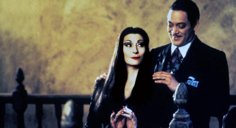 Addams Familybe fojtva sokkal jobb Dobó Kata új filmjének szirupos előzetese