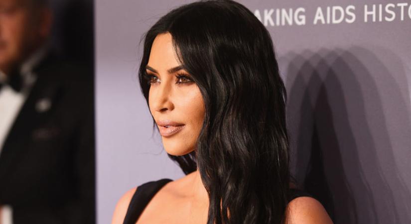 Kim Kardashian a felismerhetetlenségig csúfította magát