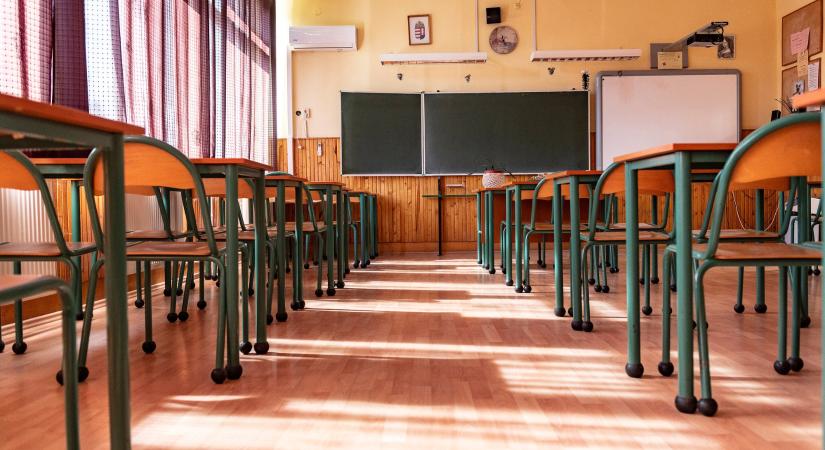A tantestület és a szülők is mellette állnak, a szaktárca mégis leváltaná egy csepeli általános iskola igazgatóját