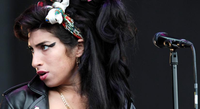 10 éve halt meg Amy Winehouse, dokumentumfilmmel emlékeznek rá - videó
