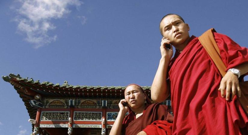 Pegasus-botrány: A Dalai Láma közvetlen munkatársait is lehallgatták