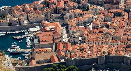 Még jobban megszűrik a turistákat a horvátok