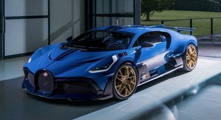 Kiszállították az utolsó Bugatti Divót egy szerencsés európai megrendelőnek