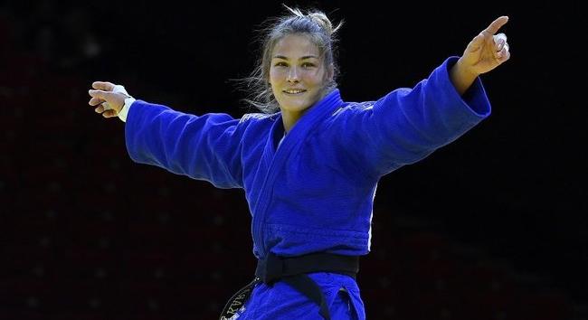 Szenzációt okozhat, hétfőn bemutatkozik Tokióban az év magyar női sportolója