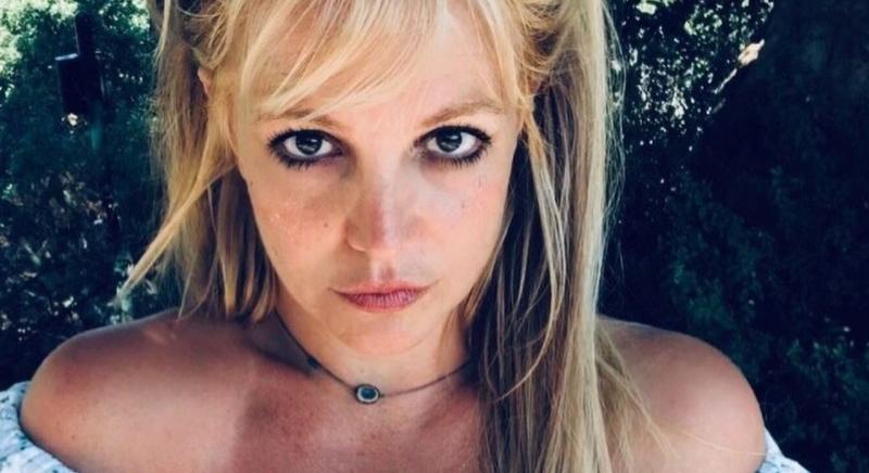Britney Spears pucér fotói elárasztották az internetet