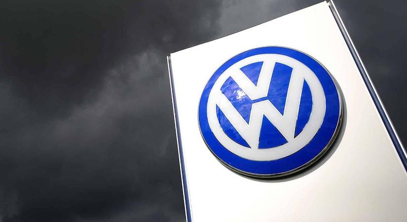 A Volkswagen részvényesei is rábólintottak, hogy nagy pénzeket hajtsanak be a vállalat korábbi vezetőin