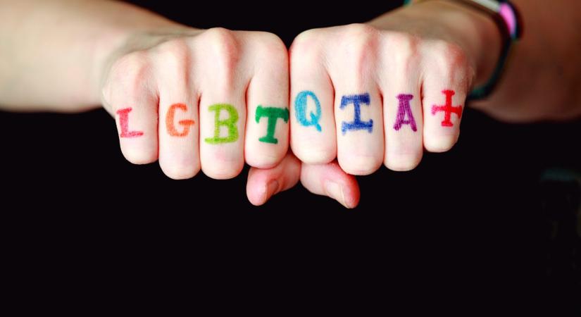Keresztény főiskolákat fenyeget az LMBTQ-lobbi