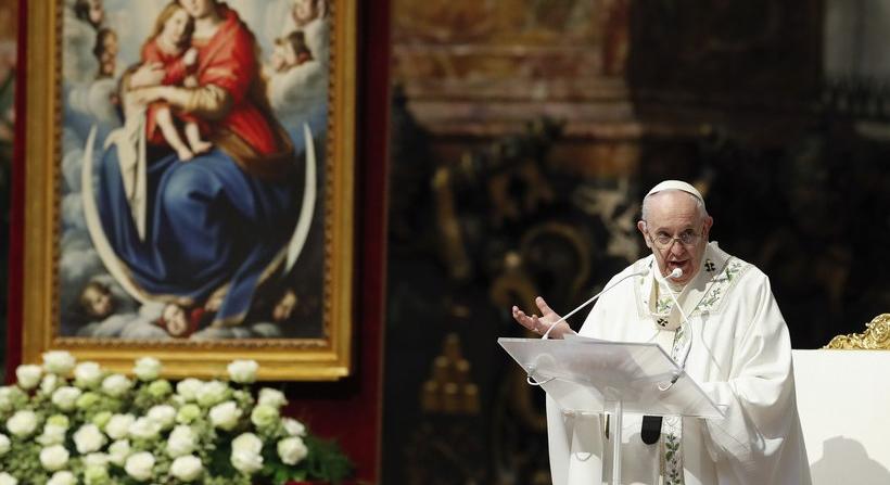 Ha megszűnik a generációk közötti párbeszéd, vége a történelemnek – mondta Ferenc pápa