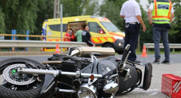Két motoros is meghalt a magyar utakon hétfőn