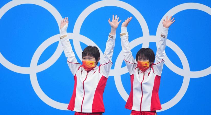 Tokió 2020: döbbenetes fölény – kínai páros nyerte a női szinkrontoronyugrást