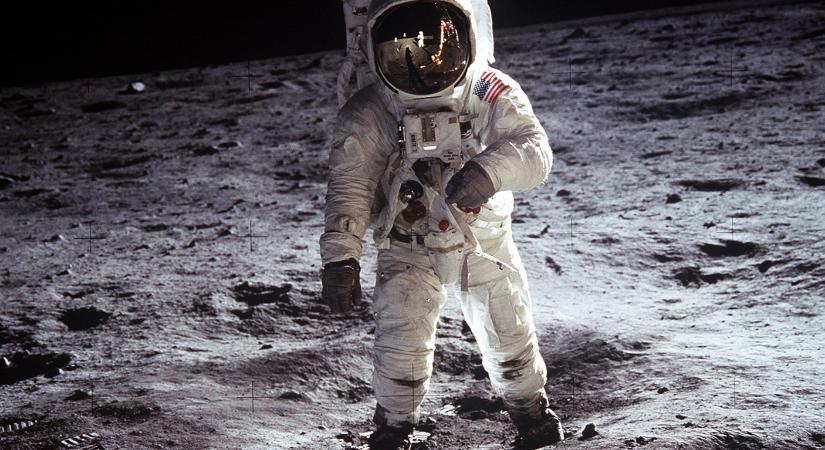 Született egy új fotó az 52 évvel ezelőtti Holdra szállásról
