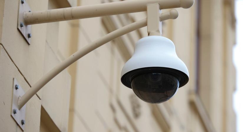 Illegális szemetelőkre vadászik az öt új térfigyelő kamera