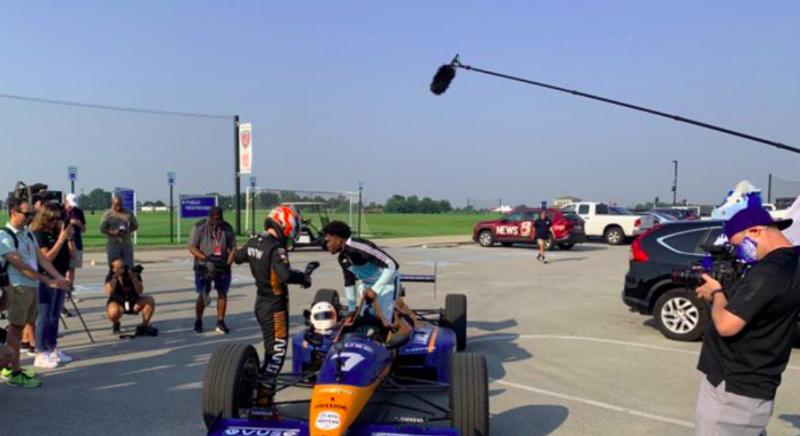 A McLaren kétüléses IndyCar-gépével ment edzőtáborba a Colts sztárja