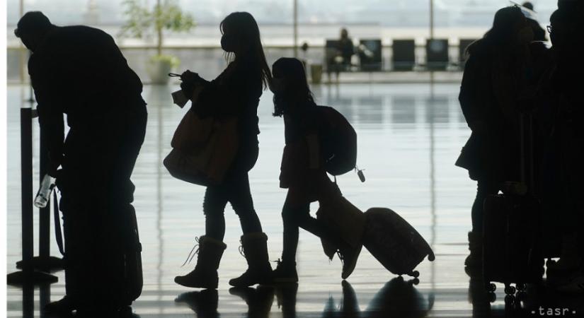Az Egyesült Államok nem oldja fel az utazási korlátozásokat