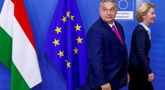 Politikai elemző: Orbán az unió elleni hangulatkeltésre használja a helyreállítási alap visszatartását