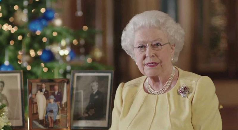 Döbbenetes dolgot tett II. Erzsébet királynő – mutatjuk