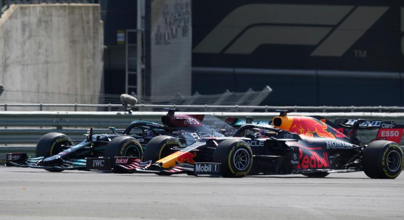 F1: A Red Bullnál az ász Hamiltonnal szemben