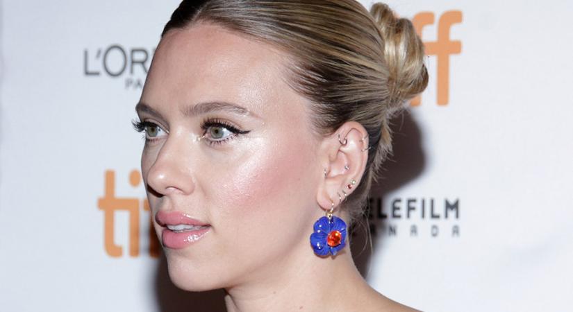 Návai Anikó egy összeollózott Scarlett Johansson-interjút adott el újként a Nők Lapjának