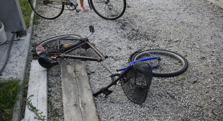Ritka baleset Nagyszentjánoson – két kerékpáros akadt össze, csúnya esés lett a vége – fotók