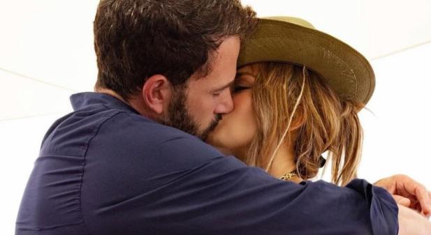 Ben Affleck romantikus szülinapi ajándékkal lepte meg Jennifer Lopezt