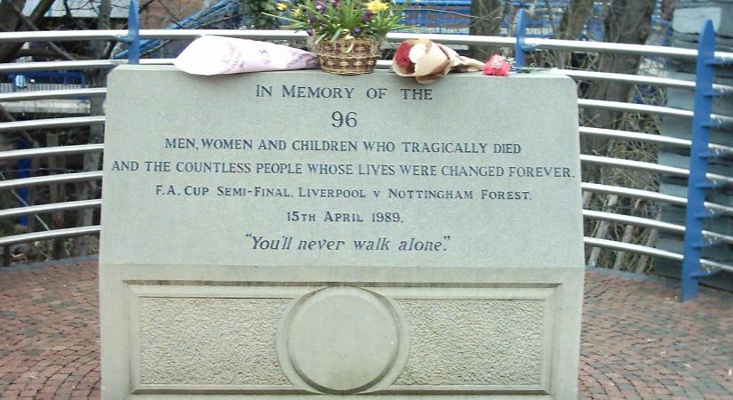 32 évvel a Hillsborough-tragédia után halt meg egy ott megsérült focidrukker – ő a 97. áldozat