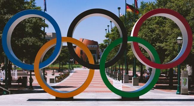 Ingyen vibrátort kapnak az olimpiai faluba a tilalom miatt kielégületlen sportolók - 18+