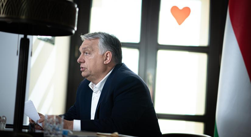Átmentek Orbán kérdései, ősszel jöhet a homofóbbá tett pedofiltörvényt megtámogató népszavazás