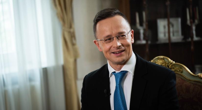 Szijjártó Péter: ismét lesz magyar űrhajós