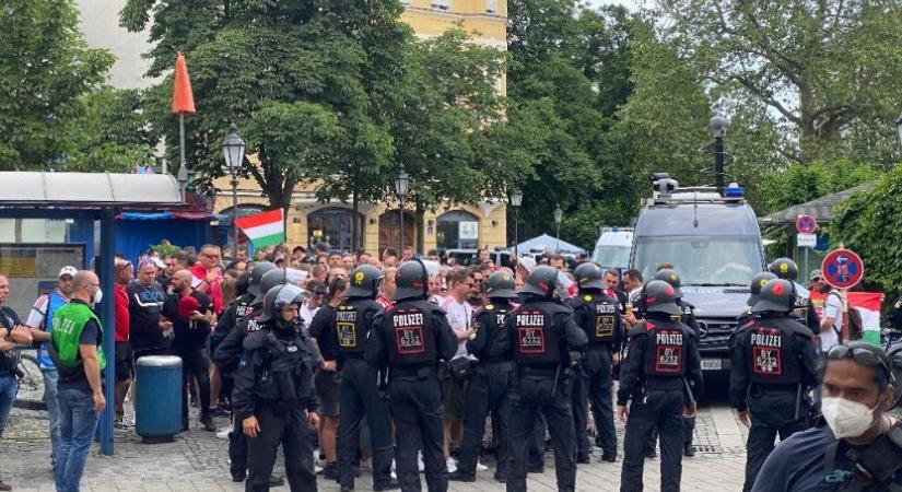 Hazatérhet az Eb-meccs után letartóztatott magyar szurkoló