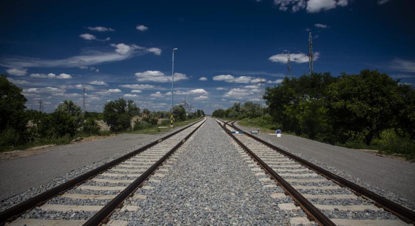 Megújul a vasútvonal Szeged és a szerb határ között, 41 milliárdot költenek erre a szakaszra