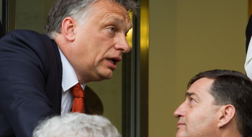 Itt a dal, ami belenyomja Orbán fejét egy kaviáros lángosba: új Wellhello