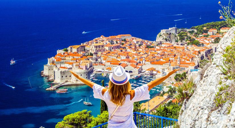 Jöl pörög a turisztikai szezon Montenegróban és Horvátországban