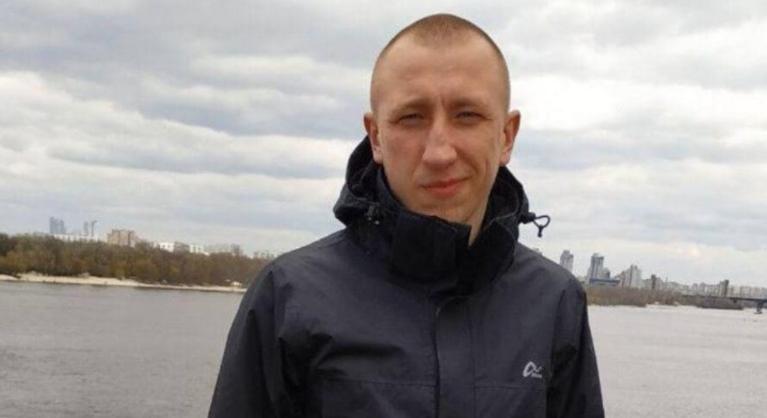 Egy fára akasztva találták meg Kijevben a belarusz aktivista holttestét