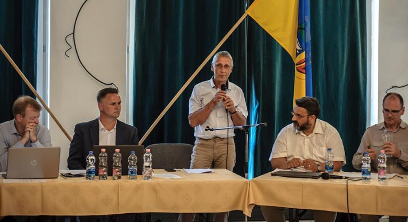 Garancsi István cége nem fog filmstúdiót építeni Budakalász határában