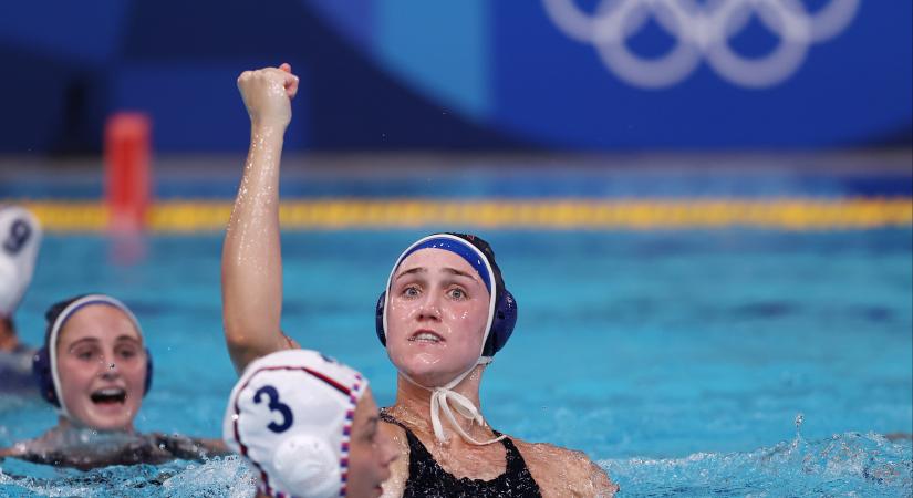 Háromgólos hátrányból fordított, olimpiai döntős az USA a női vízilabdában