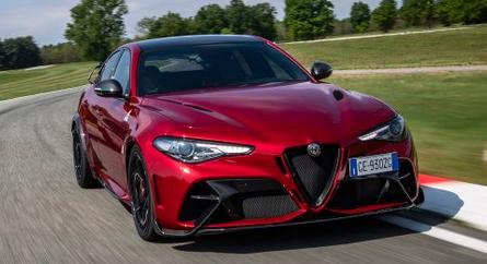 A közeljövőben elektromosautó-márkává változhat az Alfa Romeo, a Lancia és a DS