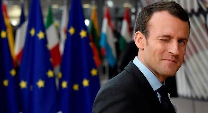 Franciaország 100 millió eurós segélyt ígért Libanonnak, és kormányalakítást sürget