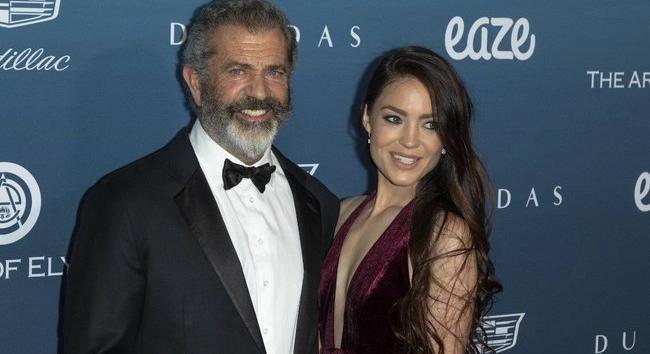 Felháborító: 400 ezer forintot kér egyetlen kézfogásért a rajongóktól Mel Gibson