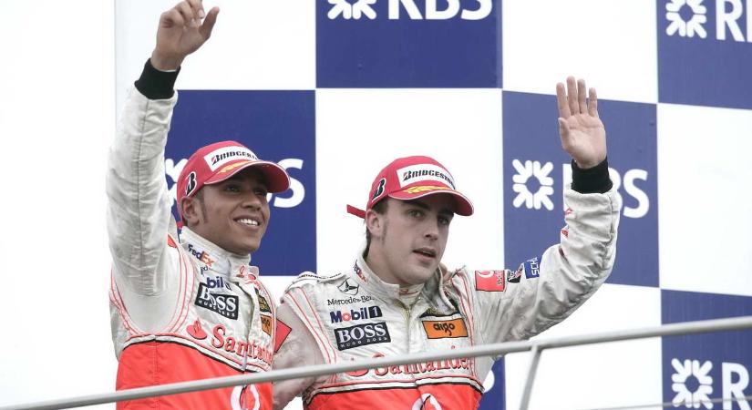 Alonso: Hamilton úgy jött, mint a cunami!