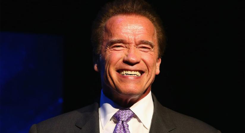 Arnold Schwarzenegger “gyökérnek” nevezte a maszktagadókat