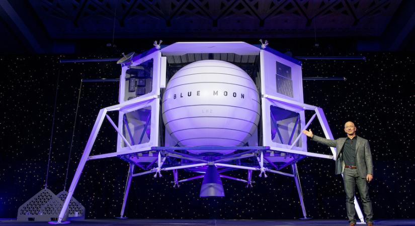 Jeff Bezos cége beperli a NASA-t a holdkomp miatt